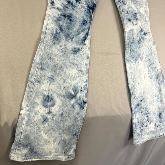 True Religion Jeans Women's 29 Blue White Tie Dye Flared Leg Festival Retro Boho - Picture 2 of 10